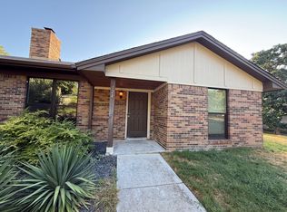 124 Hollyhill Ln, Denton, TX 76205