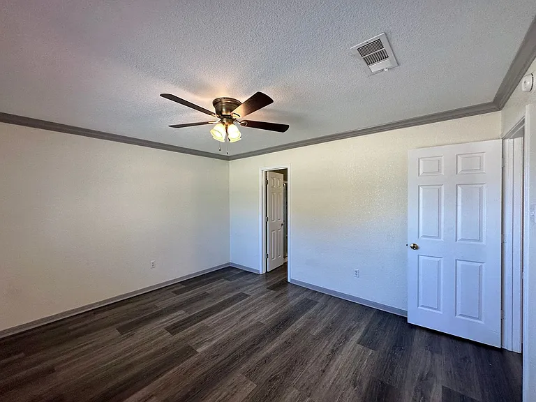 108 Meadow Lake Ln — Photo 13