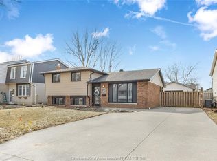 44 Rossini Cres, Chatham Kent, ON N7L 4N3