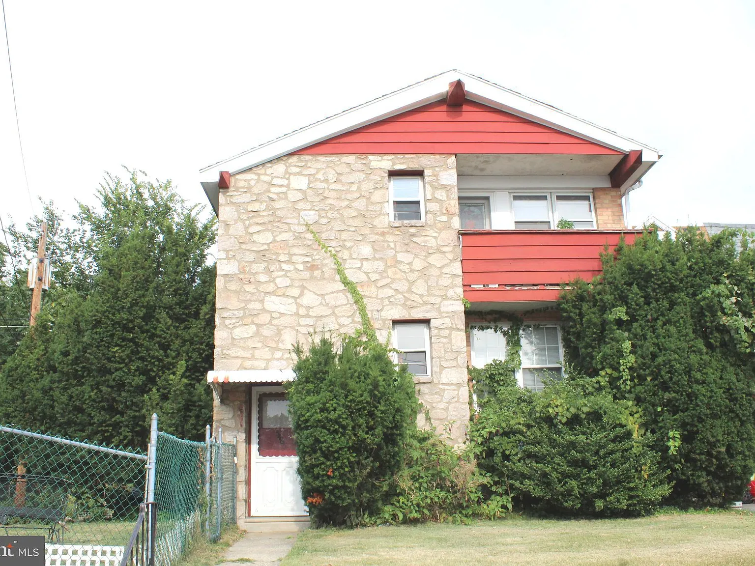 2 bed, 850 sqft, $1,500 — Photo 1