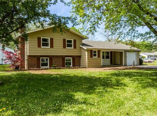 58 Red Bud Rd, Rochester, NY 14624