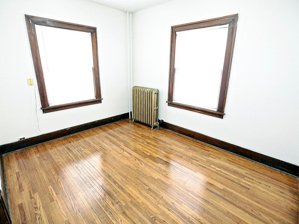 2nd image of 1222 S 14th St