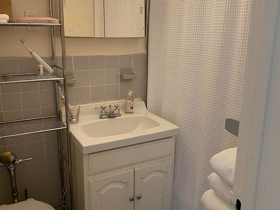 1st image of 35 Eastern Pkwy APT 4J