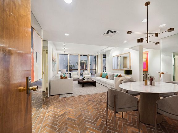 5th image of 5001 Woodway Dr Unit 103