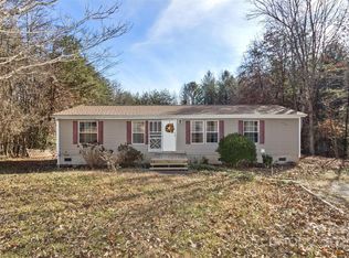 142 River Breeze Dr, Morganton, NC 28655