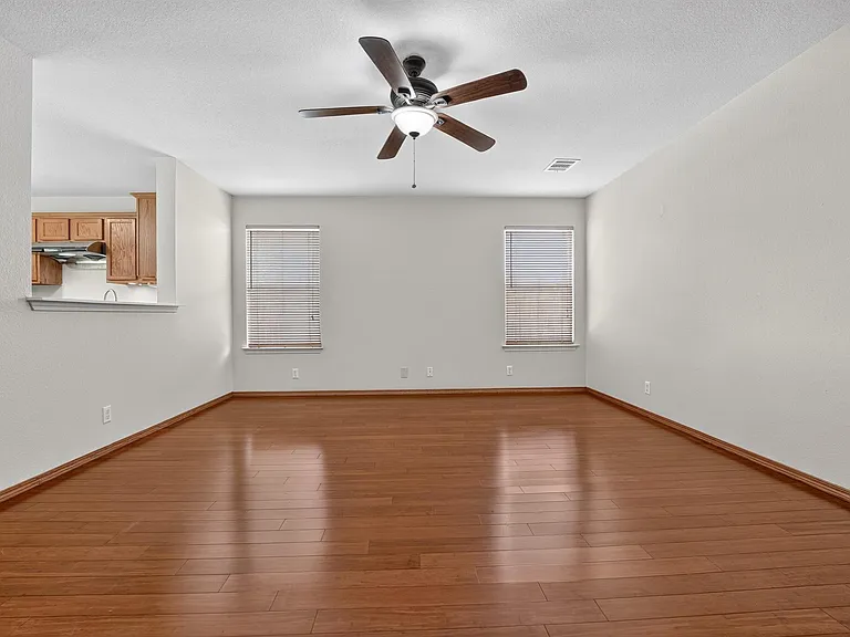2412 Kale Dr — Photo 9