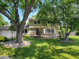10375 Glen Lee Trl, Granger, IN 46530