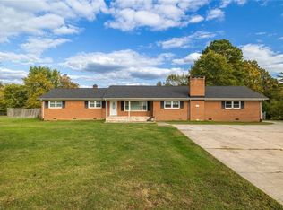 1939 Mount Hope Church Rd, Mc Leansville, NC 27301