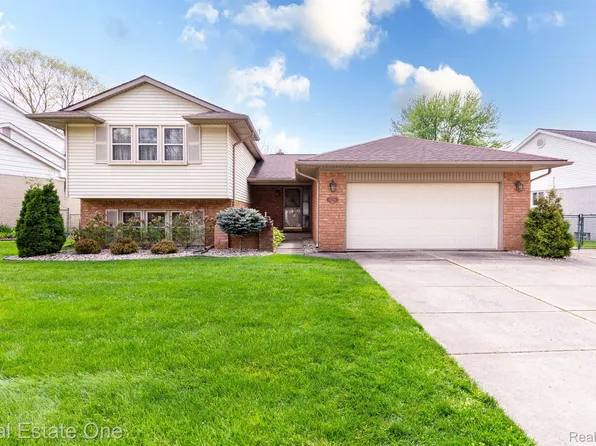 26349 S Susan St E, Taylor, MI 48180