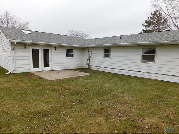 2nd image of 634 Southwest Dr