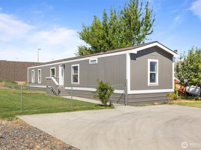 677 Lonetree Lane, Richland, WA, 99352