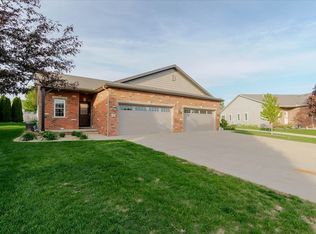 43 Yukon Cir, Bloomington, IL 61705