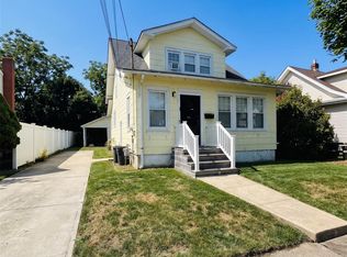 711 S Broadway, Lindenhurst, NY 11757