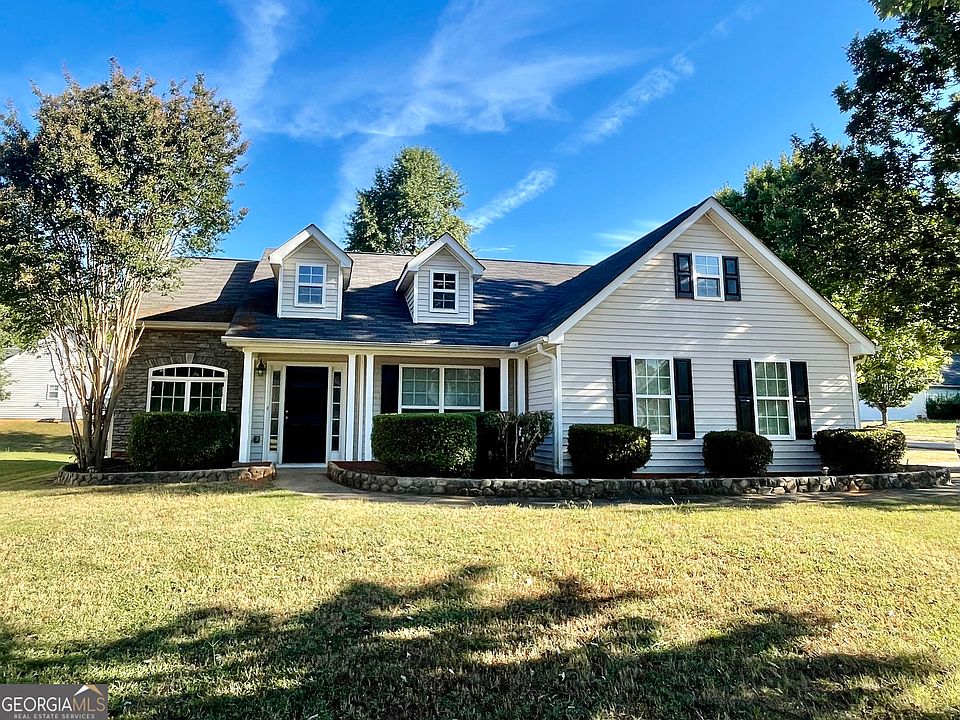 1st image of 815 Aarons Ct