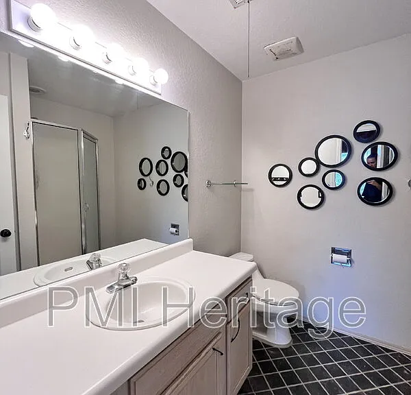 886 N Daisy Ln — Photo 13
