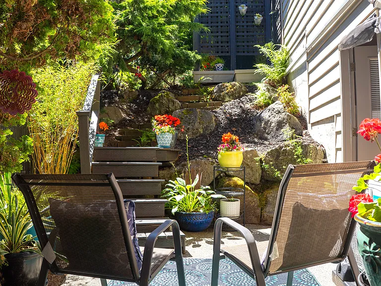 OUTDOOR PATIO