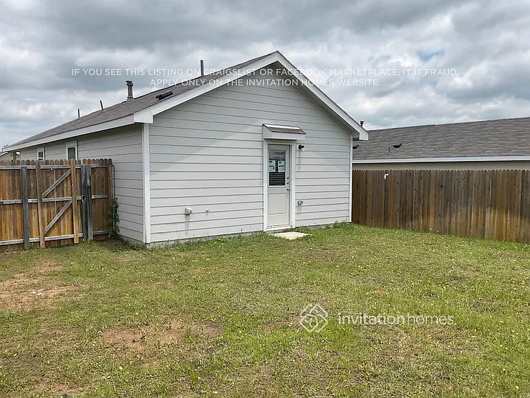 3220 Crestone Dr — Photo 11
