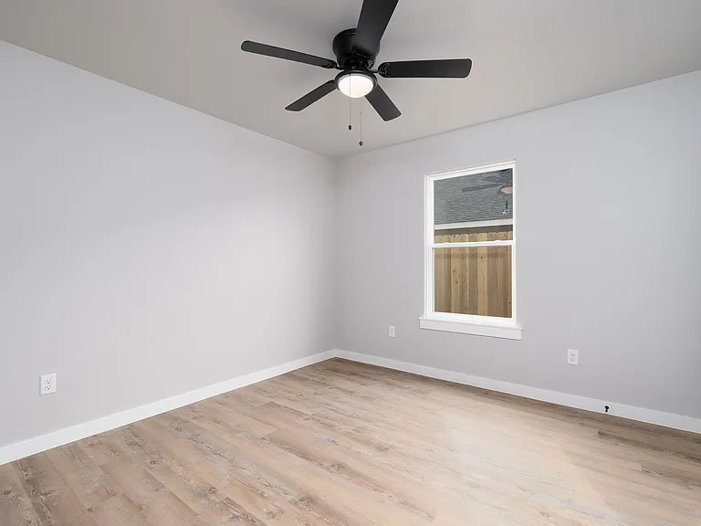 199 Tombstone Rd — Photo 13