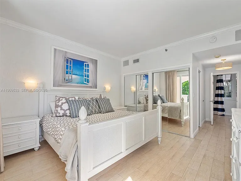 19116 Fisher Island Dr #19116 — Photo 19