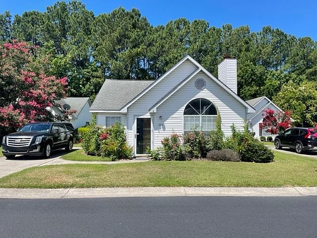 1st image of 205 Cape Point Ln