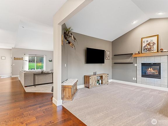 3rd image of 4406 140th Street NW