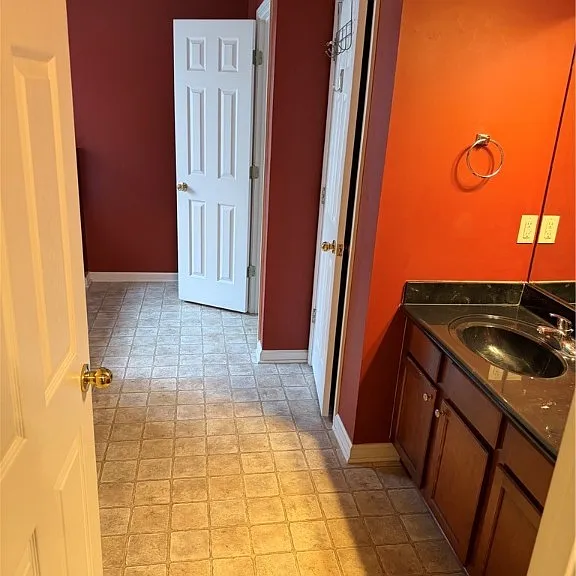 138 Silverton Rd — Photo 14