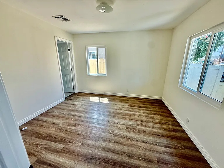 11725 Keith Dr — Photo 6