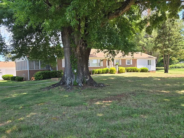 6 Mahan Rd — Photo 23