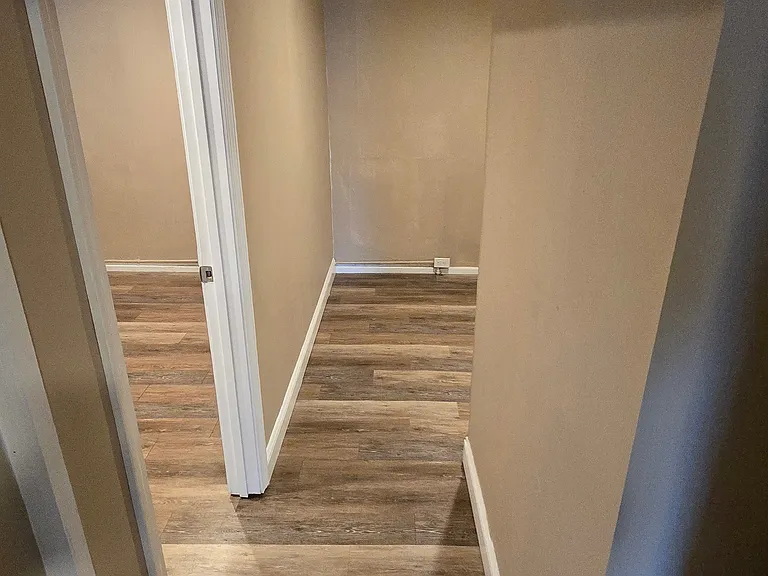 504 Main St #1 — Photo 16