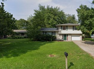 1907 Bellamy Dr, Champaign, IL 61821