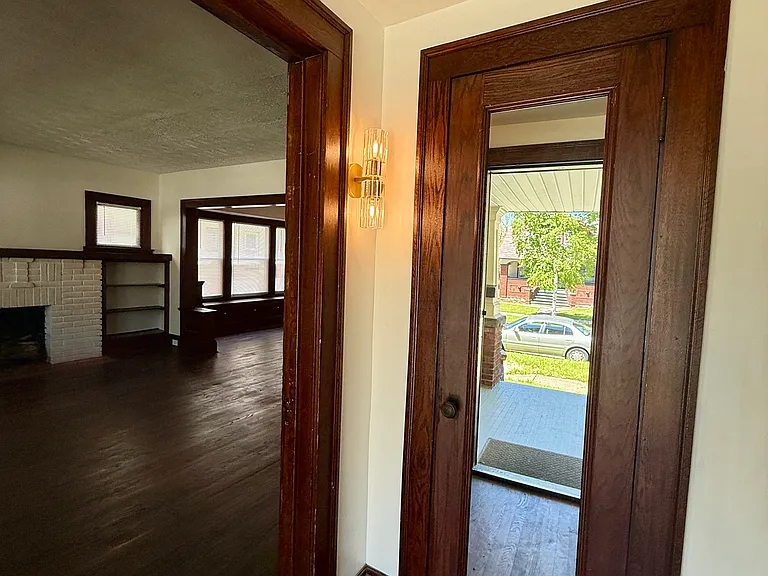 11521 Florian Ave — Photo 5