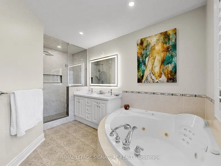 1590 Hallstone Rd — Photo 33