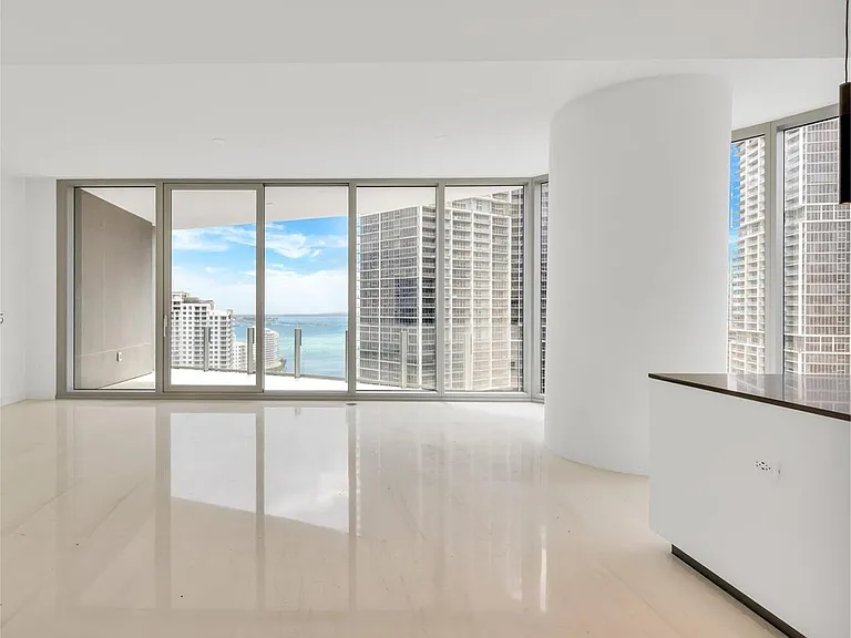 300 Biscayne Boulevard Way #7 — Photo 10