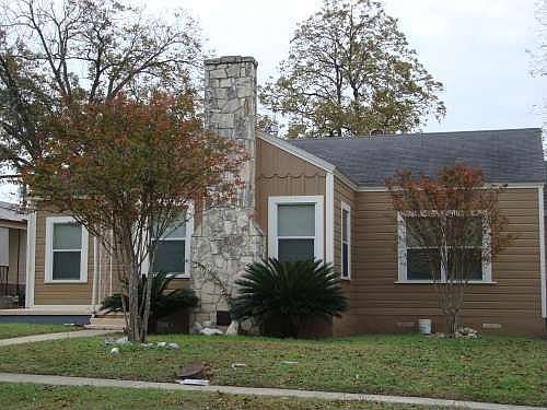 1st image of 806 Haggin St