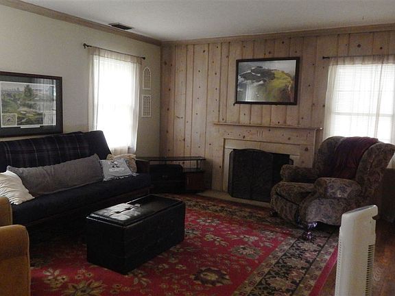 4th image of 1021 E 10th Ave