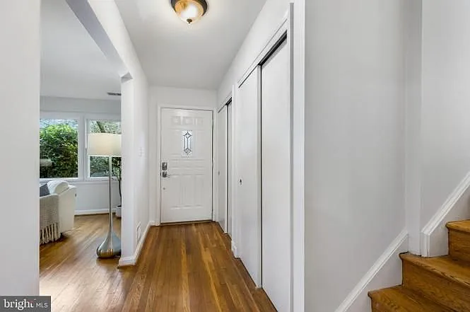 6222 Beachway Dr — Photo 8