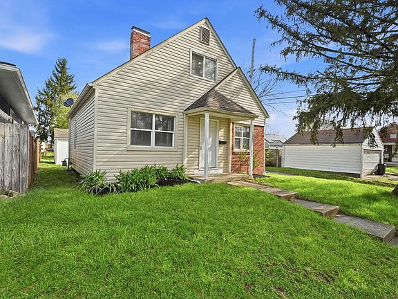 2nd image of 1362 Clinton St