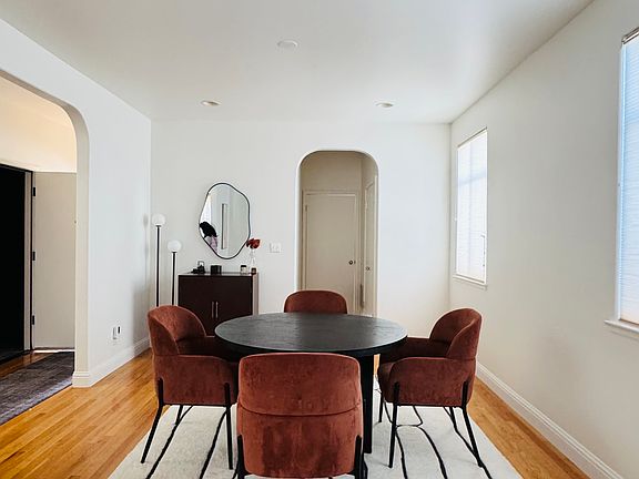 4th image of 27 Beaumont Ave #29