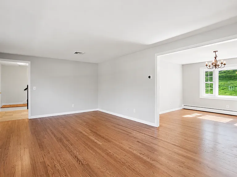 120 Braeside Dr — Photo 11