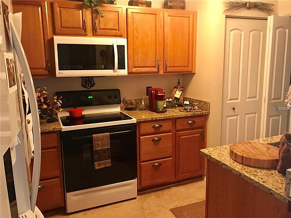 4th image of 12582 Castle Hill Dr