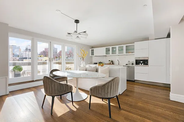 Sold by Compass | media 5