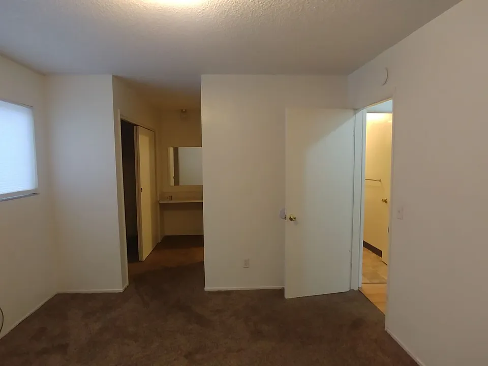 3665 Spruce Ave #58