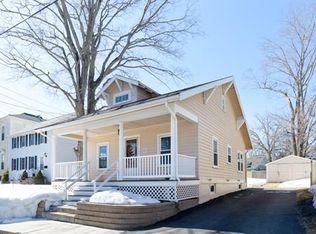 30 Prospect St, Amesbury, MA 01913