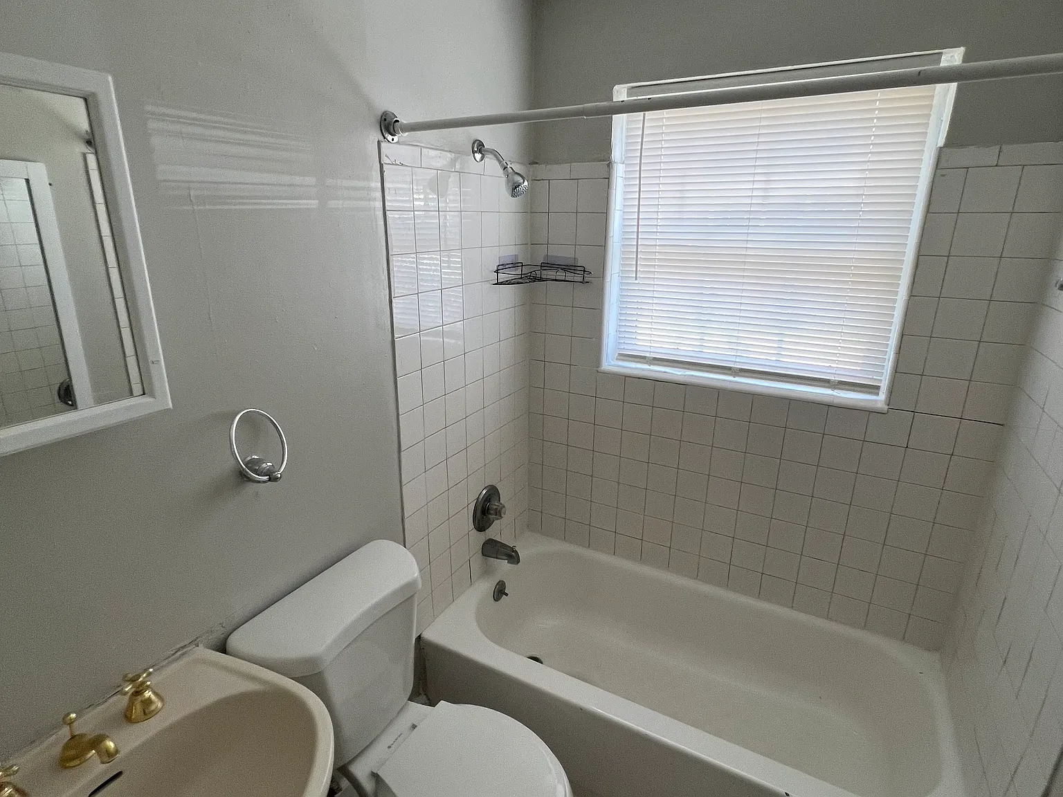 2 bed, $1,300 — Photo 4