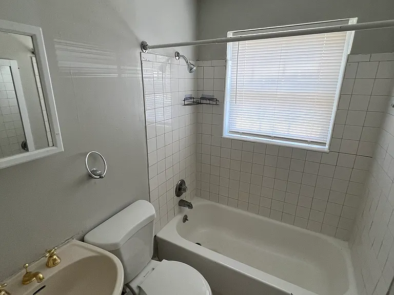 3421 Monroe Rd — Photo 4