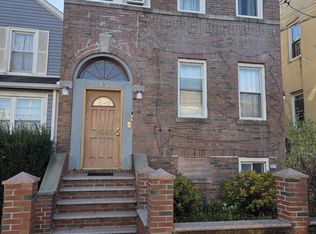 818 E 242nd St UNIT 3, Bronx, NY 10470