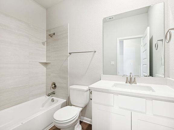 The Winedale 880 Floorplan