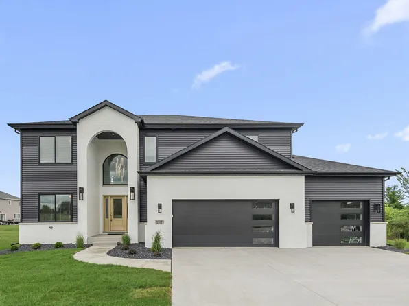 7635 Pierce Pl, Merrillville, IN 46410