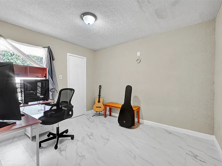 19327 Cypress Harbor Dr — Photo 17