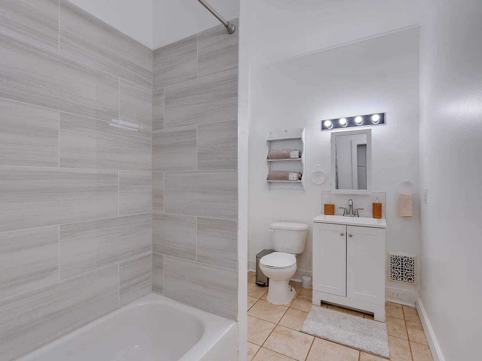 1 bed, $1,400 — Photo 1